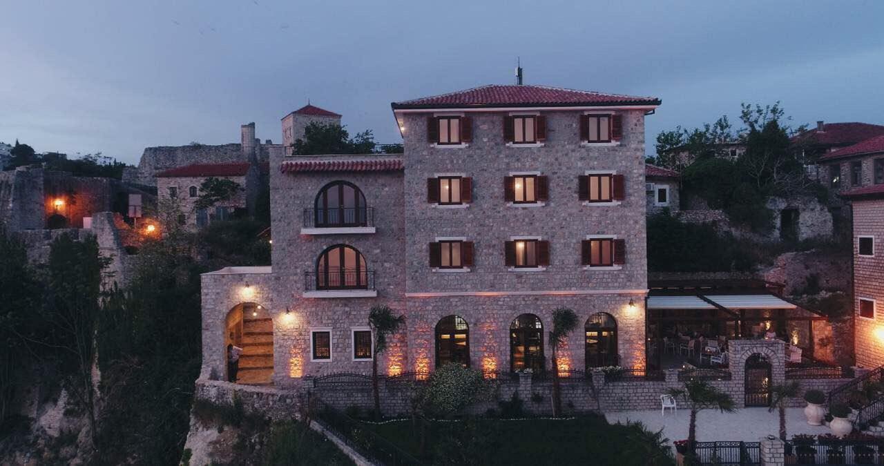 Hotel Pirate Old Town Улцин Екстериор снимка